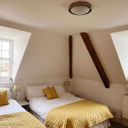 4 Bed Loft Apartment Overlooking Historic Town โทรว์บริดจ์ ภายนอก รูปภาพ