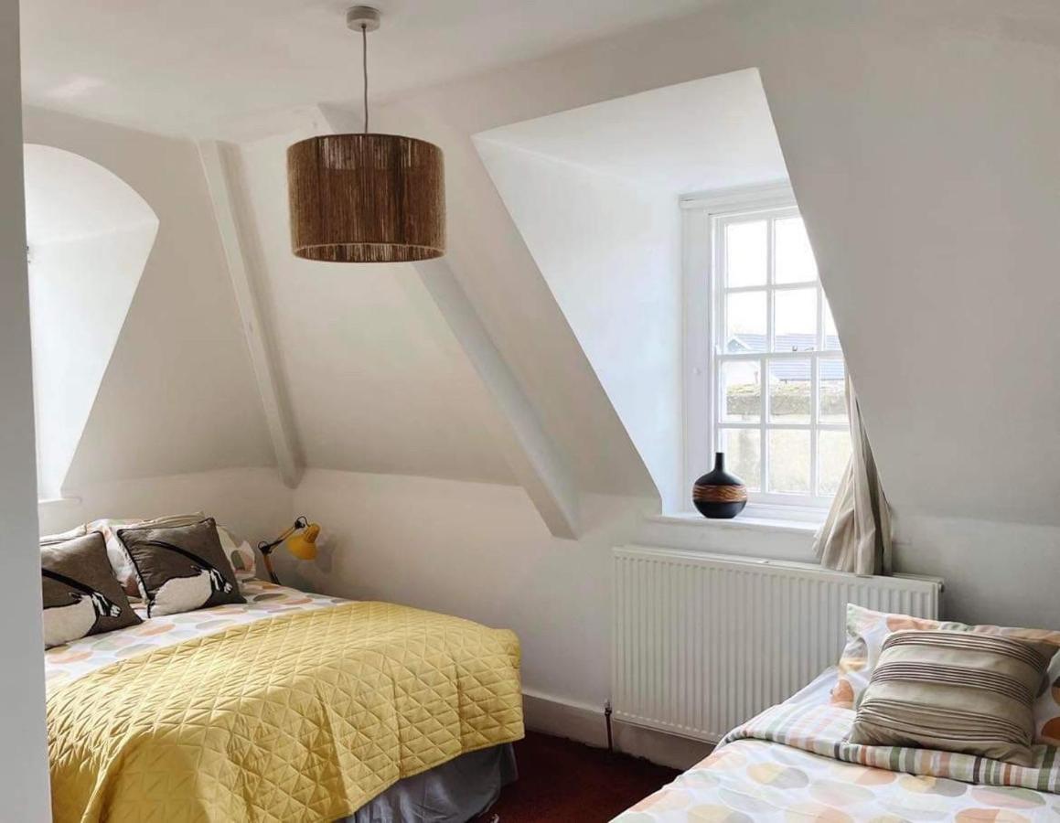 4 Bed Loft Apartment Overlooking Historic Town โทรว์บริดจ์ ภายนอก รูปภาพ